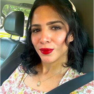 Meet your Posher, Karina